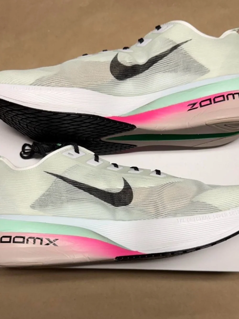 Nike Zoom X Vaporfly Next 4% Hyper Pink Mint Foam Men’s 15 running shoes NEW!